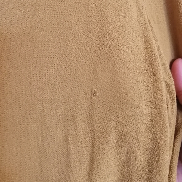 Top - Picture 3 of 10